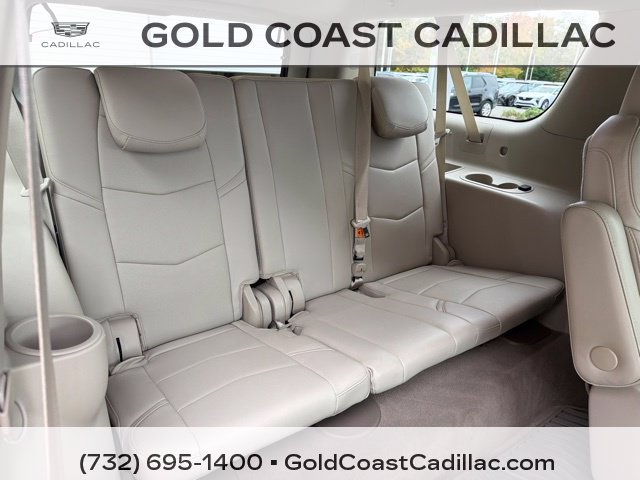 Used 2019 Cadillac Escalade ESV Luxury AWD/4WD image 13