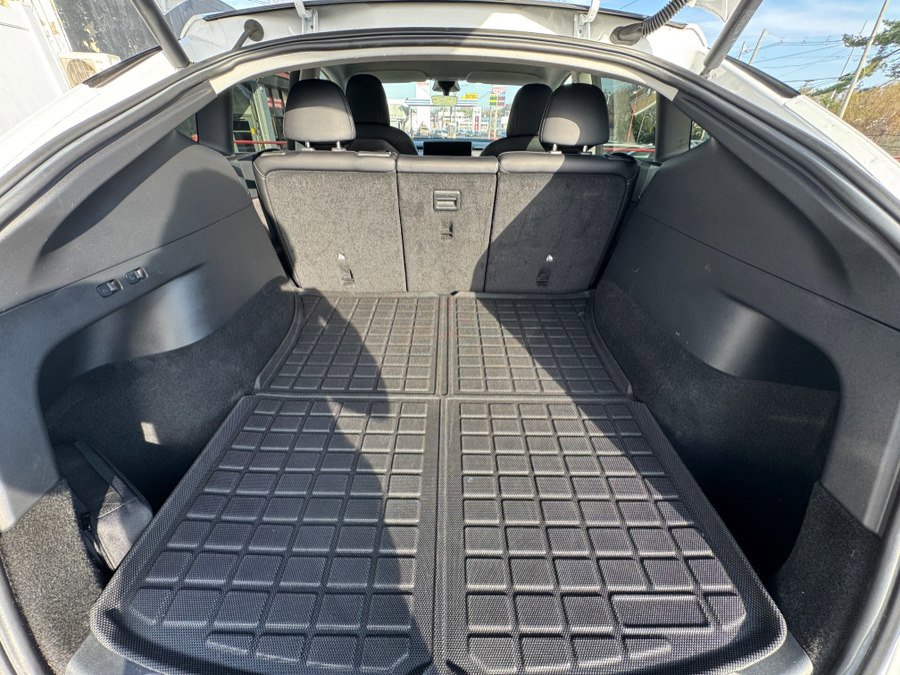 Used 2022 Tesla Model Y Performance image 30