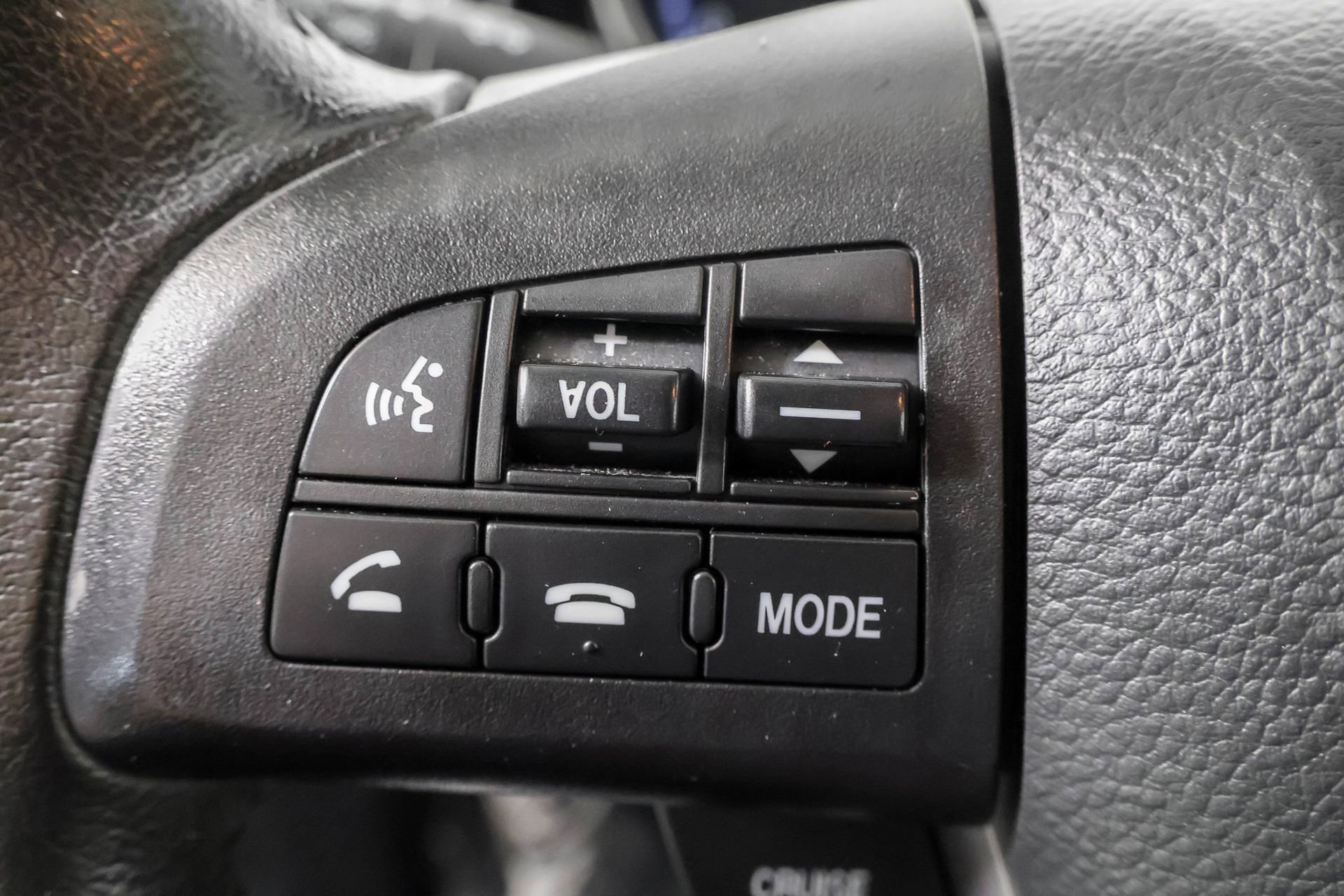 Used 2012 MAZDA MAZDA3 i Touring image 25