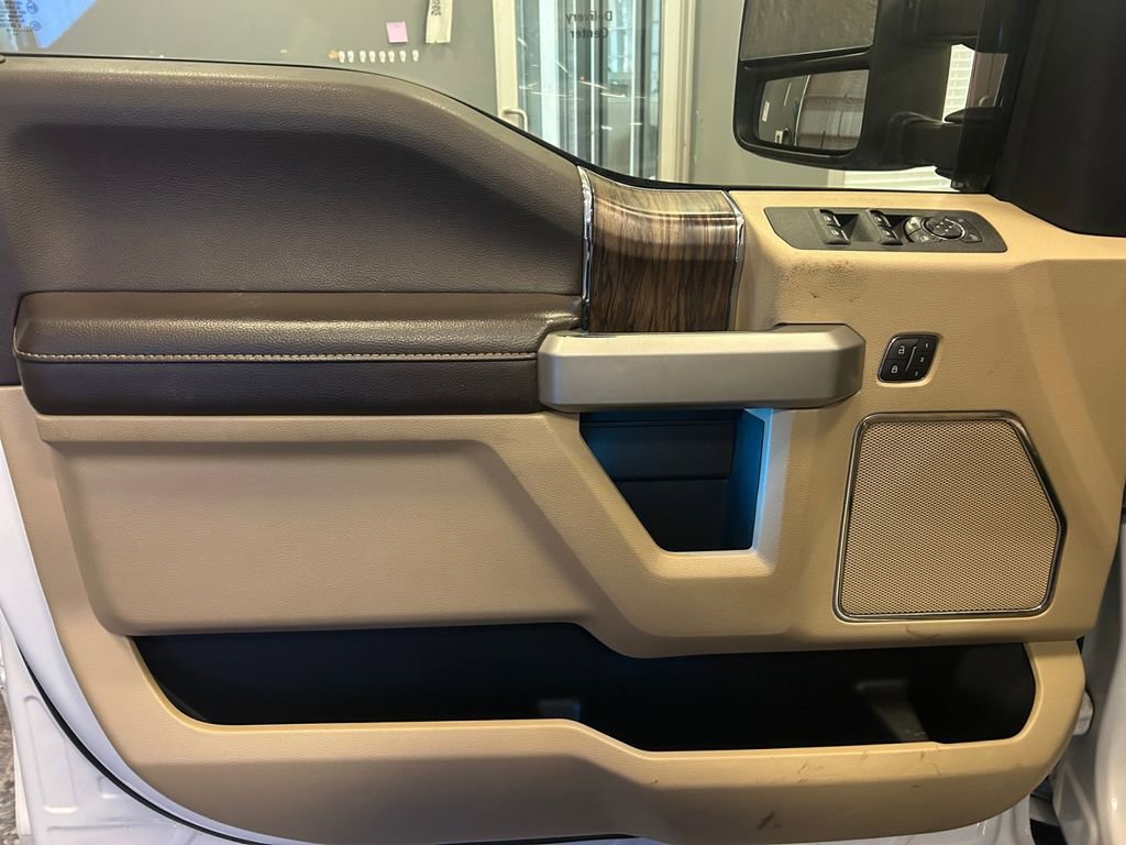 Used 2019 Ford F150 Lariat image 21