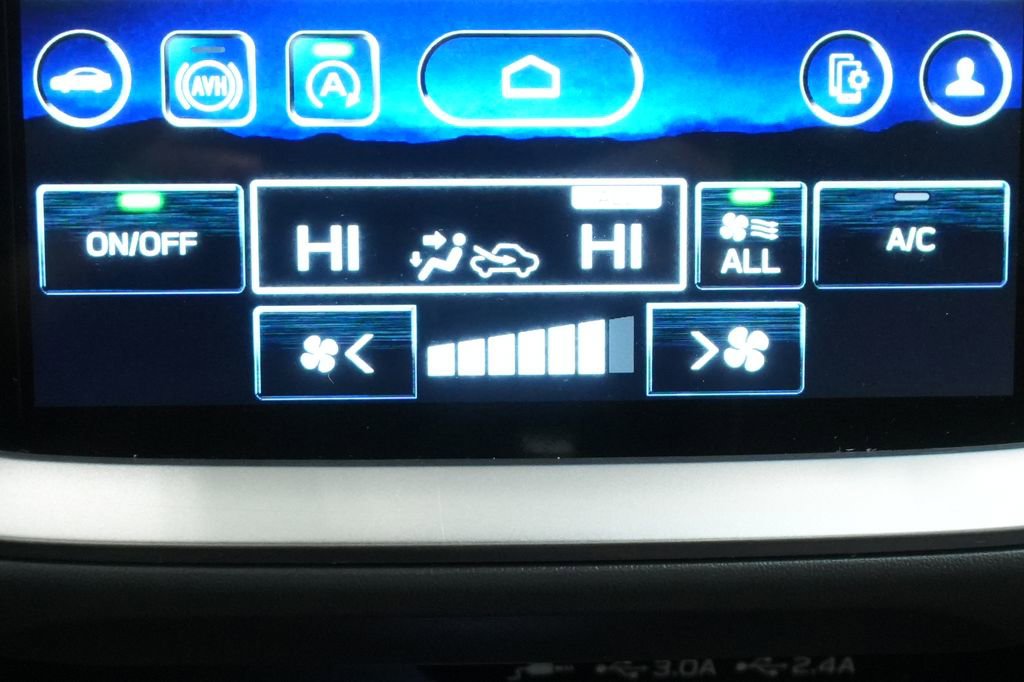 Used 2025 Subaru Crosstrek 2.0i Premium image 35