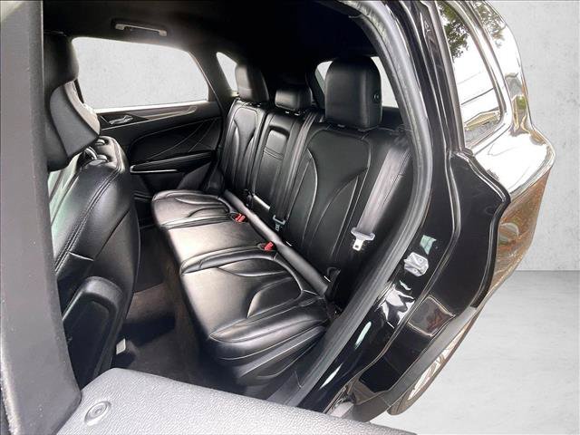 Used 2019 Lincoln MKC Premiere FWD image 28