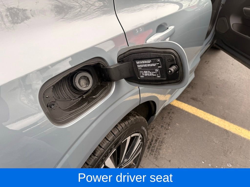 Used 2023 Volvo XC60 B5 Plus w/ Climate Package image 6