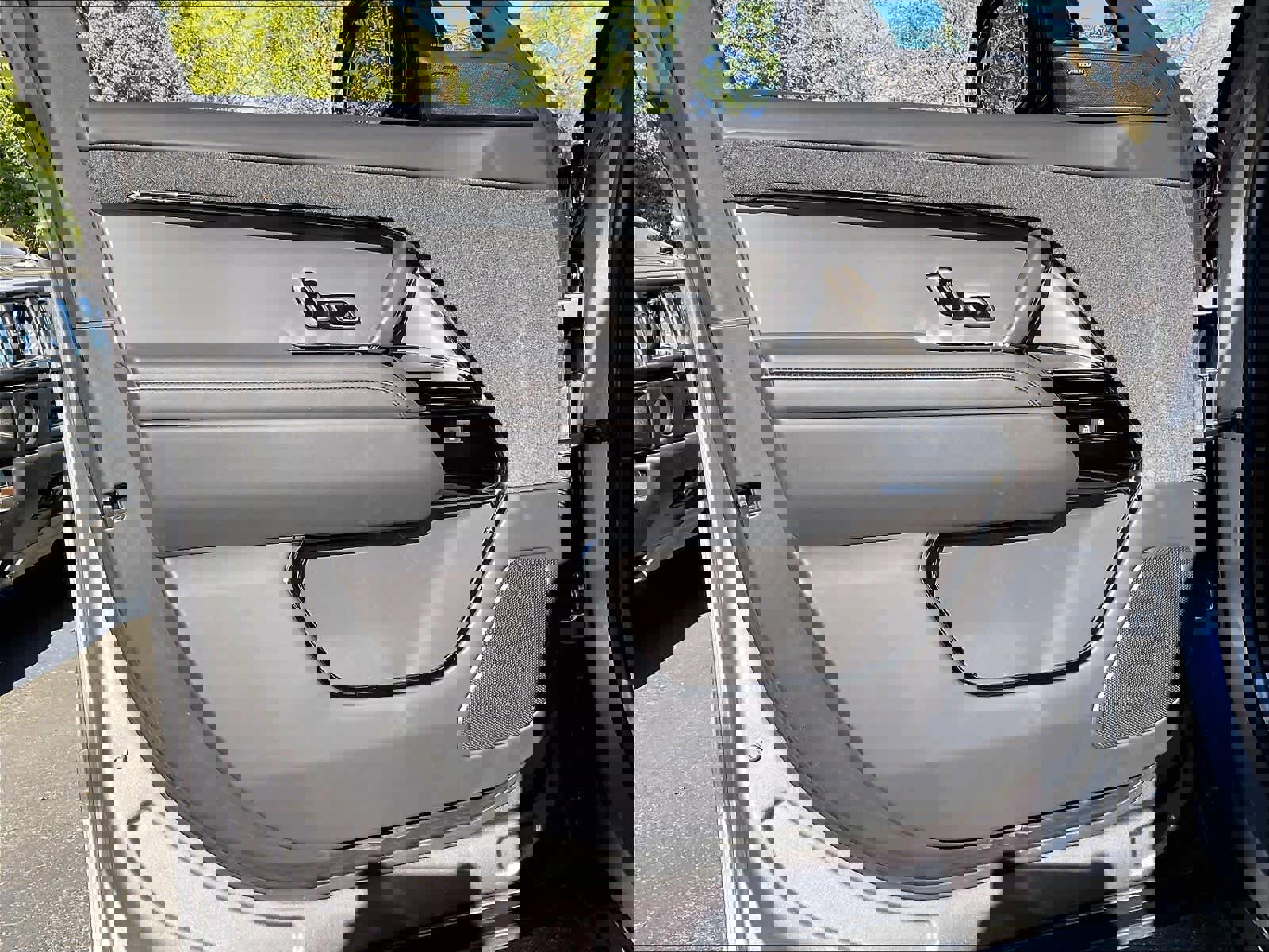 Used 2025 Land Rover Range Rover Sport S image 25