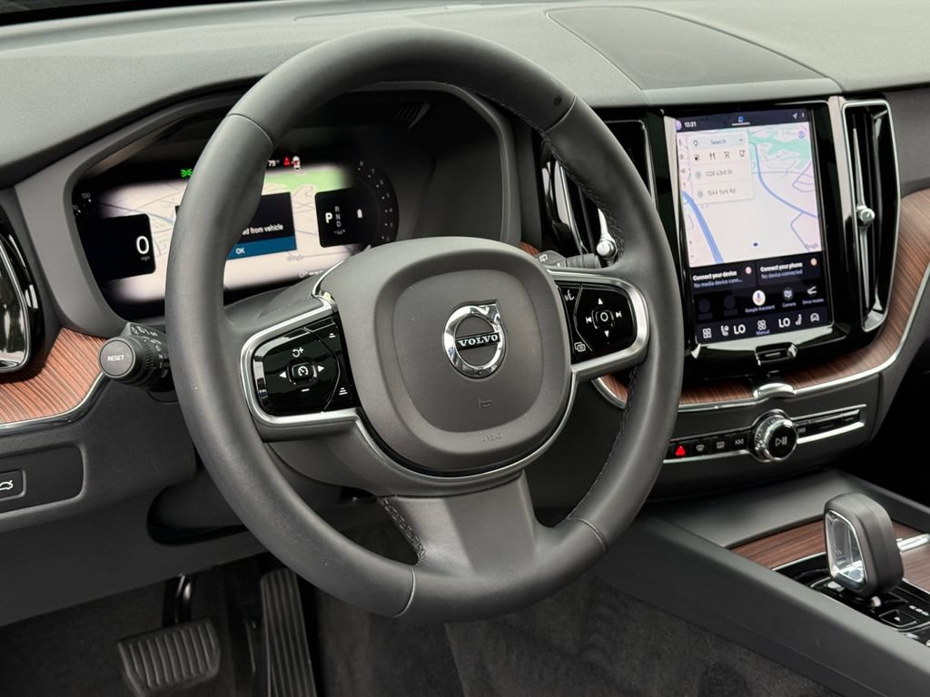 Certified 2023 Volvo XC60 B5 Plus w/ Climate Package AWD/4WD image 20