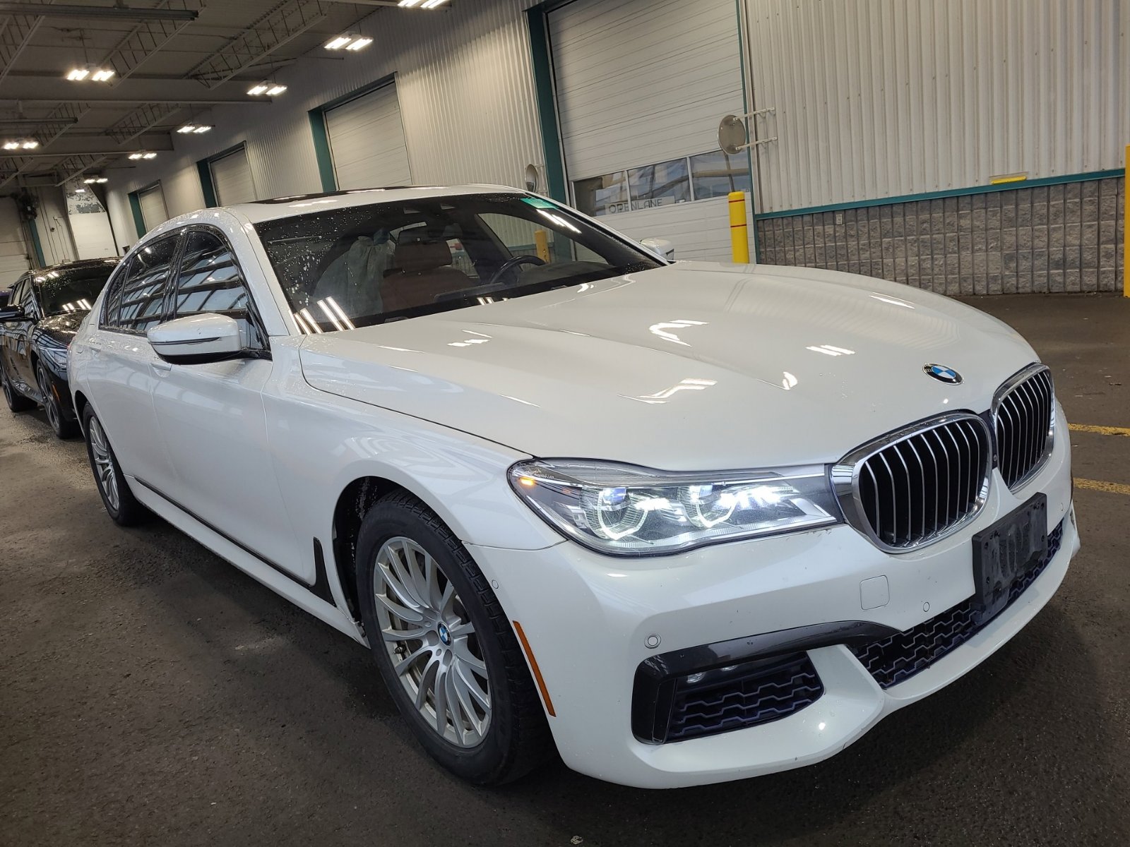 Used 2018 BMW 750Li xDrive AWD/4WD image 6