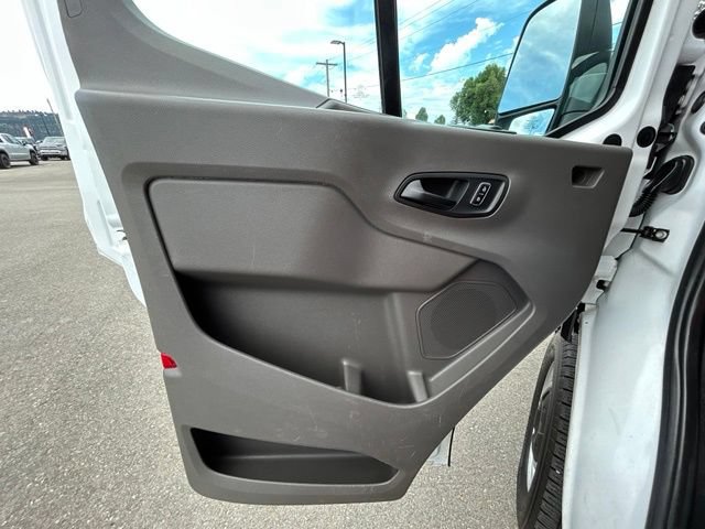 Used 2023 Ford Transit 250 Medium Roof RWD image 24