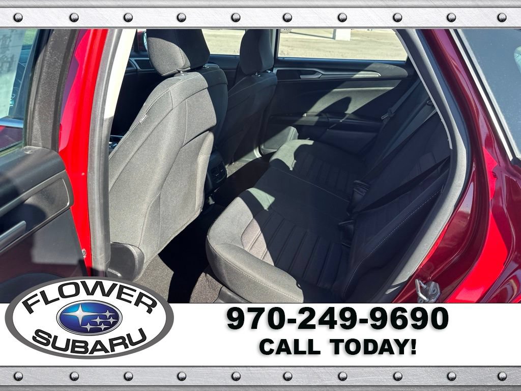 Used 2020 Ford Fusion SE FWD image 17