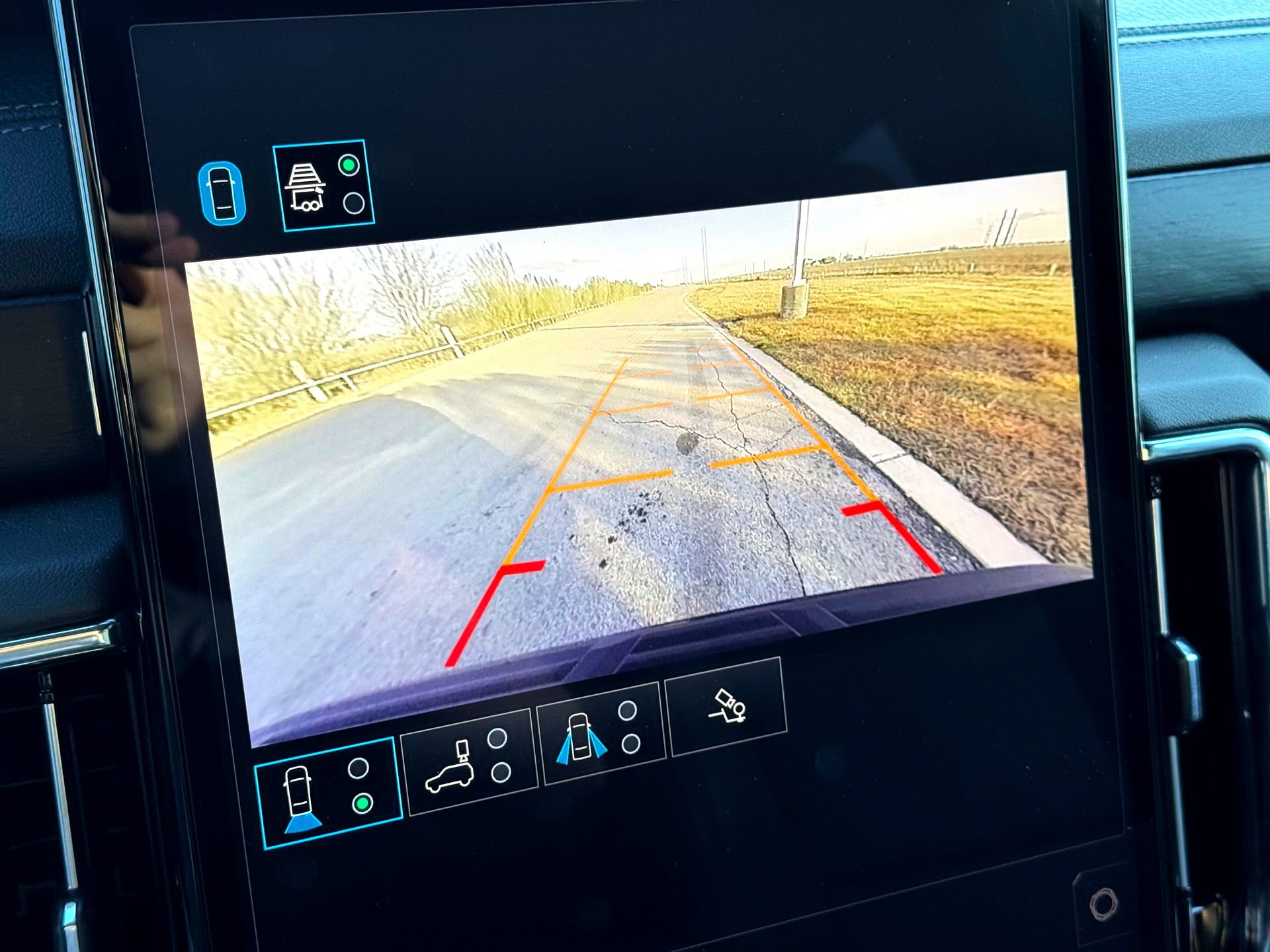 Used 2025 GMC Yukon Denali image 33