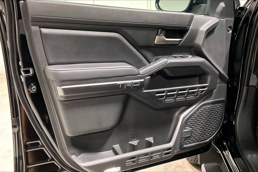 Used 2024 Toyota Tacoma TRD Sport w/ TRD Sport Upgrade Package RWD image 21