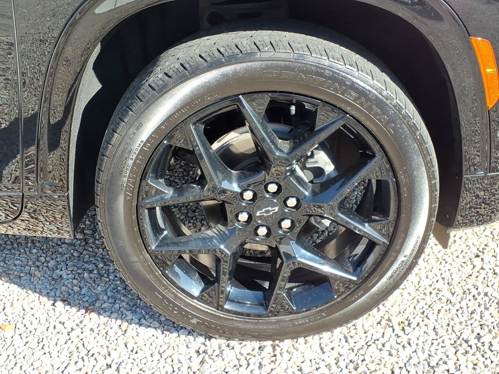 Used 2024 Chevrolet Traverse RS FWD image 10