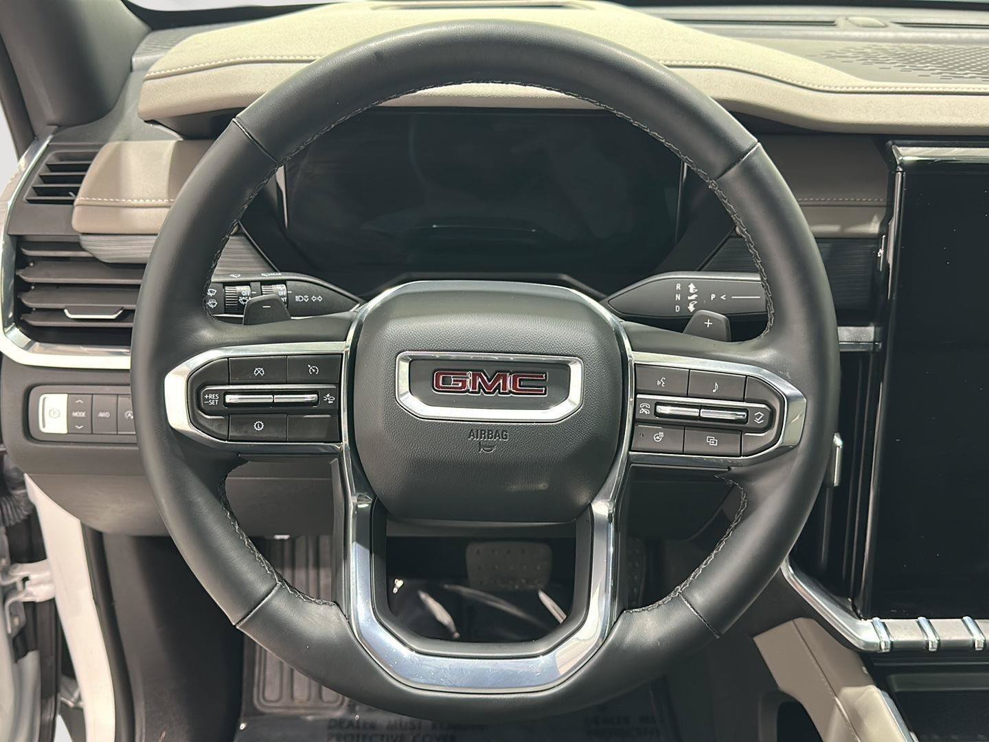 Used 2026 GMC Acadia Elevation w/ Elevation Premium Package AWD/4WD image 9
