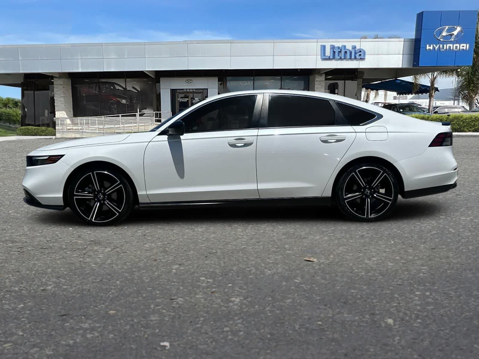Used 2024 Honda Accord Sport image 6