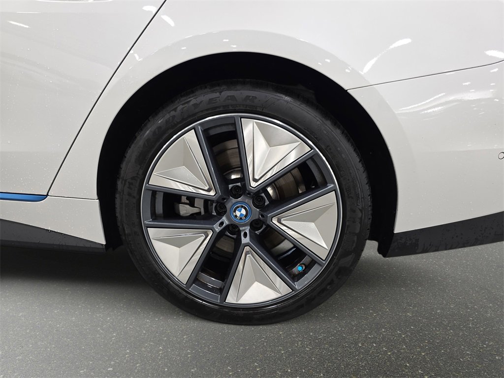 Certified 2023 BMW i4 eDrive35 image 27