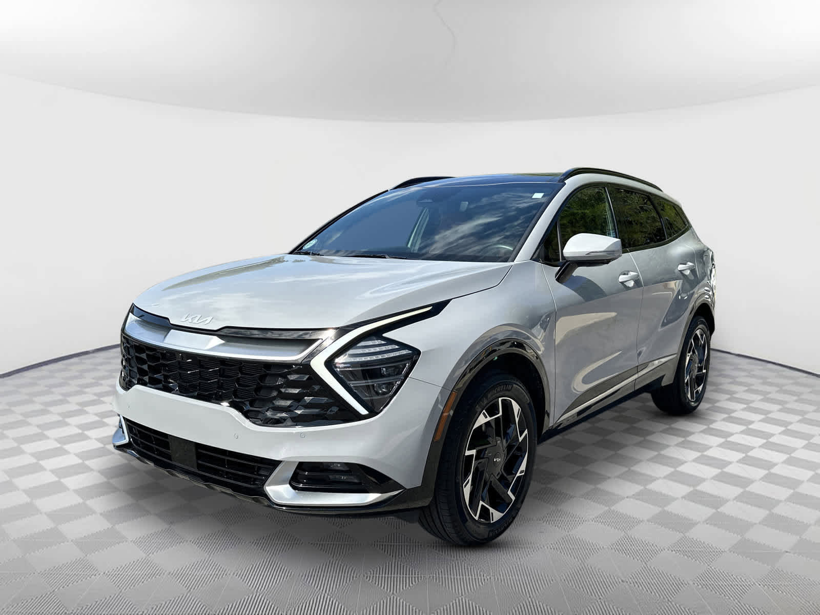 Used 2025 Kia Sportage SX image 3