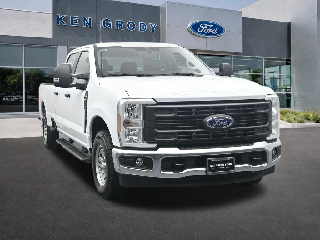 New 2026 Ford F250 XL w/ XL Chrome Package image 1