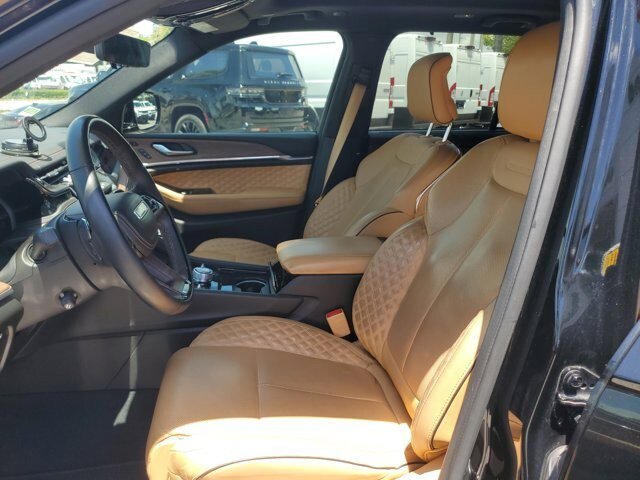 Certified 2023 Jeep Grand Cherokee Summit w/ Advanced Protech Group IV AWD/4WD image 25