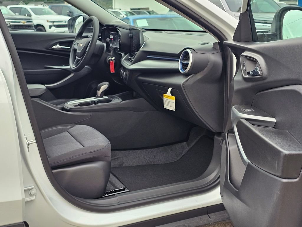New 2026 Chevrolet Trax LS FWD image 13