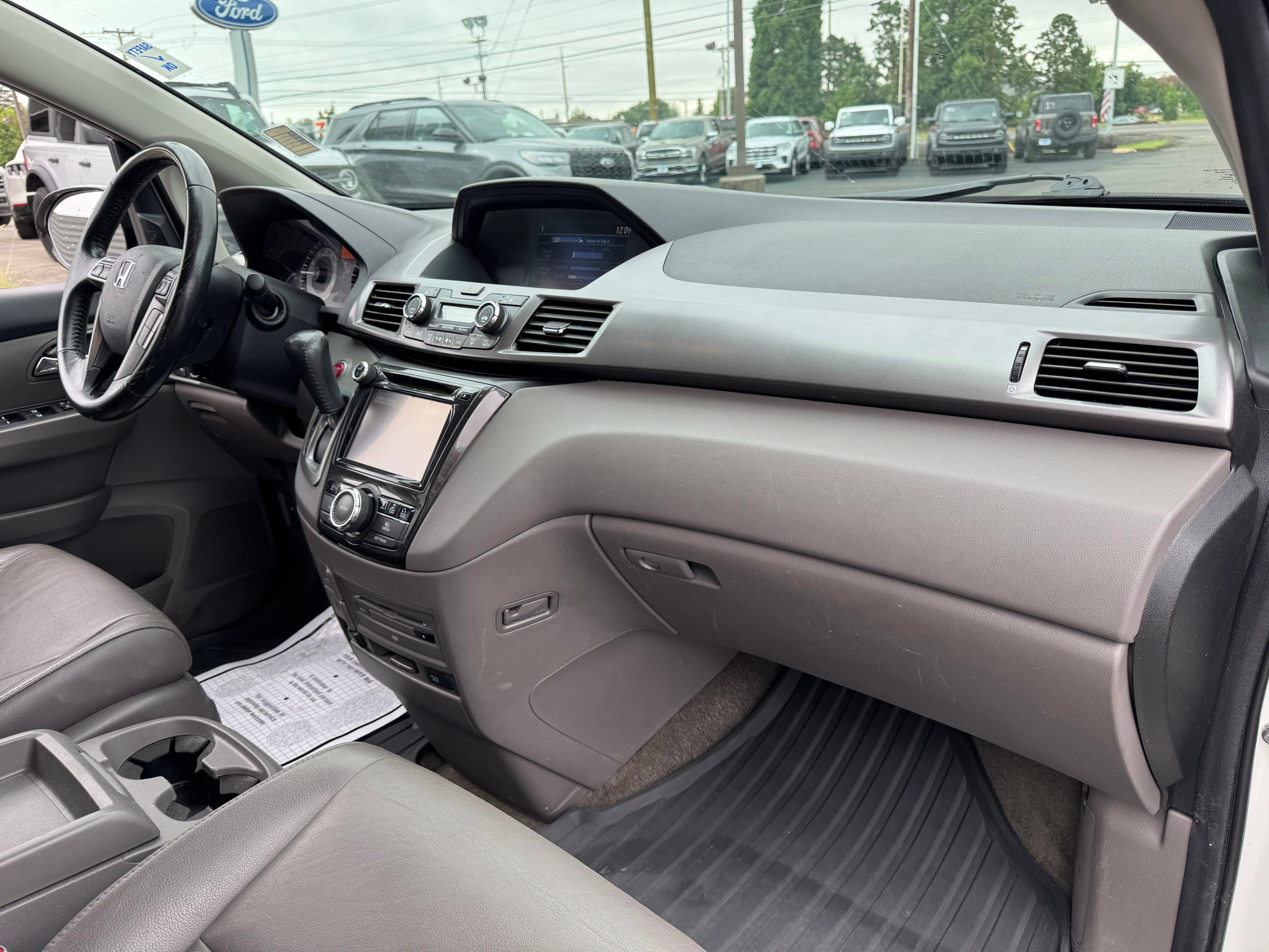Used 2014 Honda Odyssey Touring Elite image 23