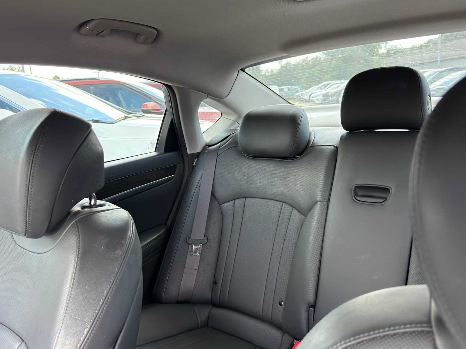 Used 2020 Genesis G80 3.8 RWD image 13