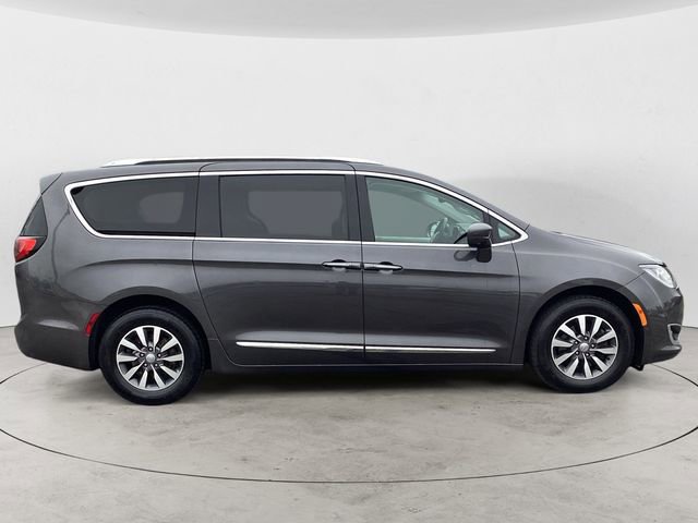 Used 2020 Chrysler Pacifica Touring-L Plus image 6