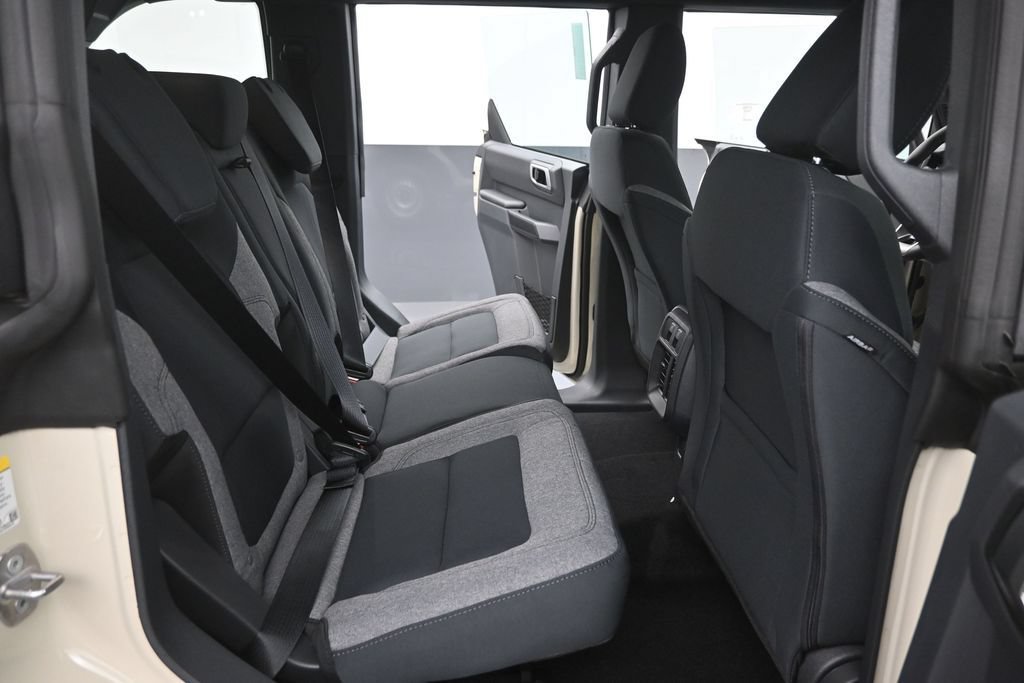 New 2026 Ford Bronco 4-Door AWD/4WD image 10