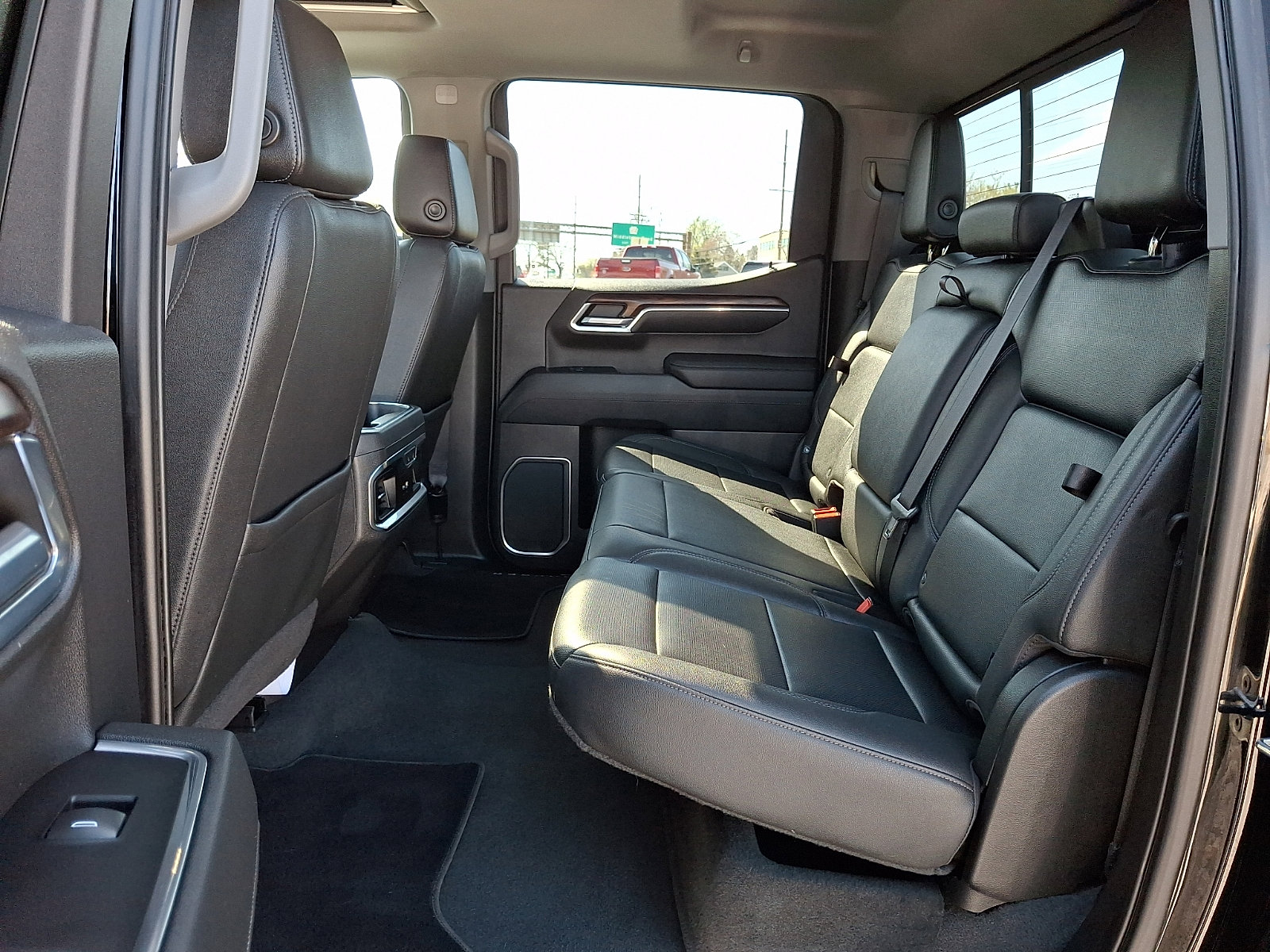 Used 2023 GMC Sierra 1500 SLT w/ SLT Premium Package image 10