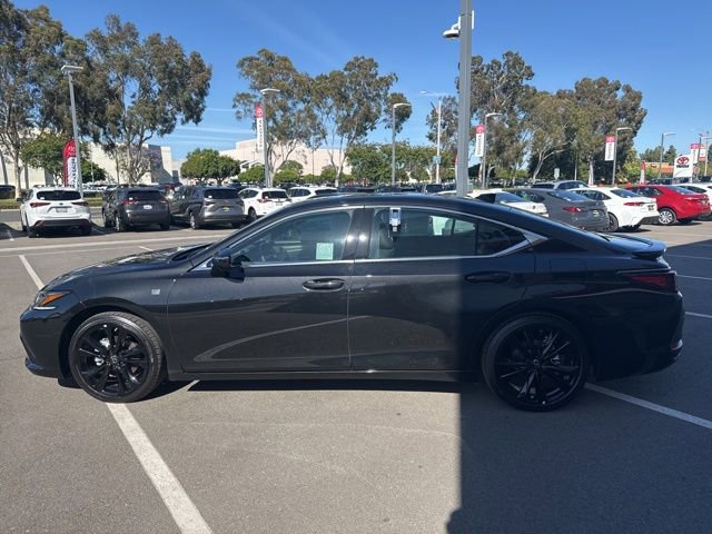 Used 2025 Lexus ES 300h F Sport FWD image 11