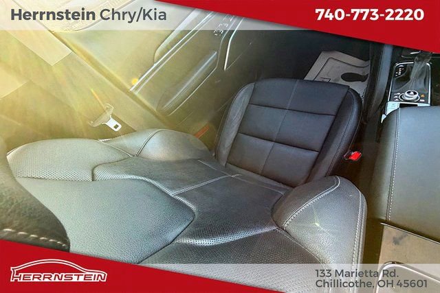 Used 2024 Kia Telluride EX w/ EX Captain's Chair Package image 10