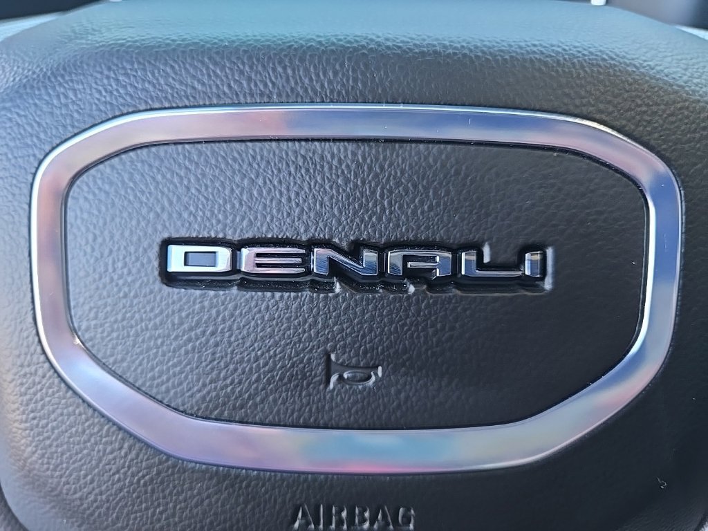 Used 2025 GMC Sierra 1500 Denali AWD/4WD image 38