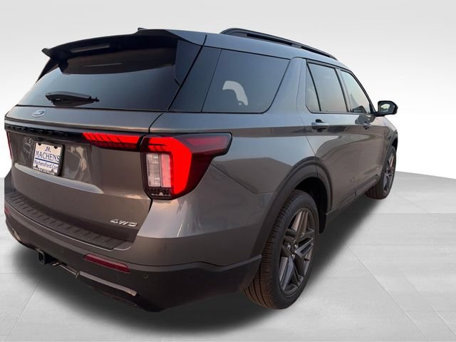 New 2026 Ford Explorer ST-Line w/ ST-Line Street Pack AWD/4WD image 9