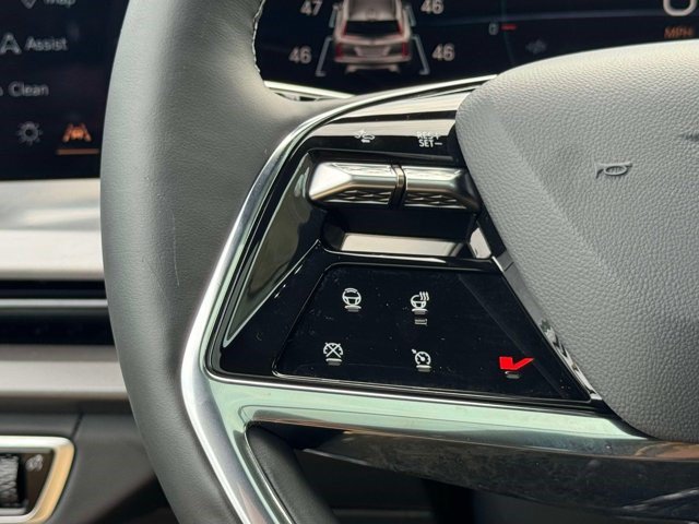 Certified 2026 Cadillac Vistiq Luxury AWD/4WD image 7