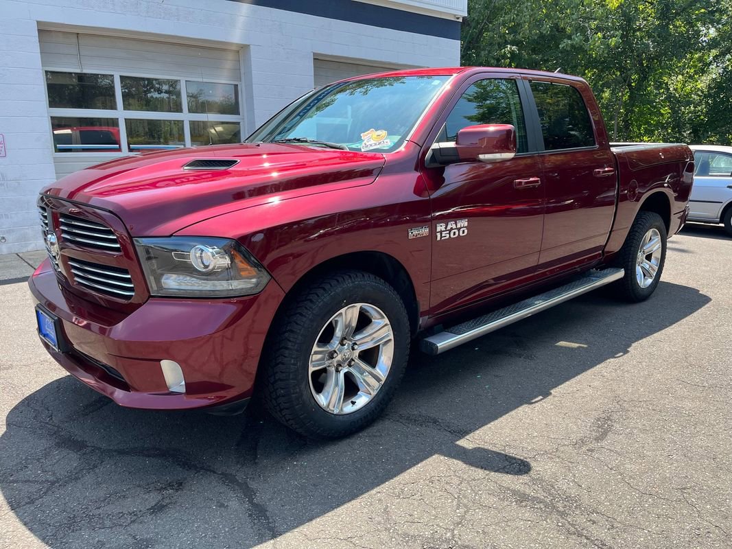 Used 2017 RAM 1500 Sport image 3