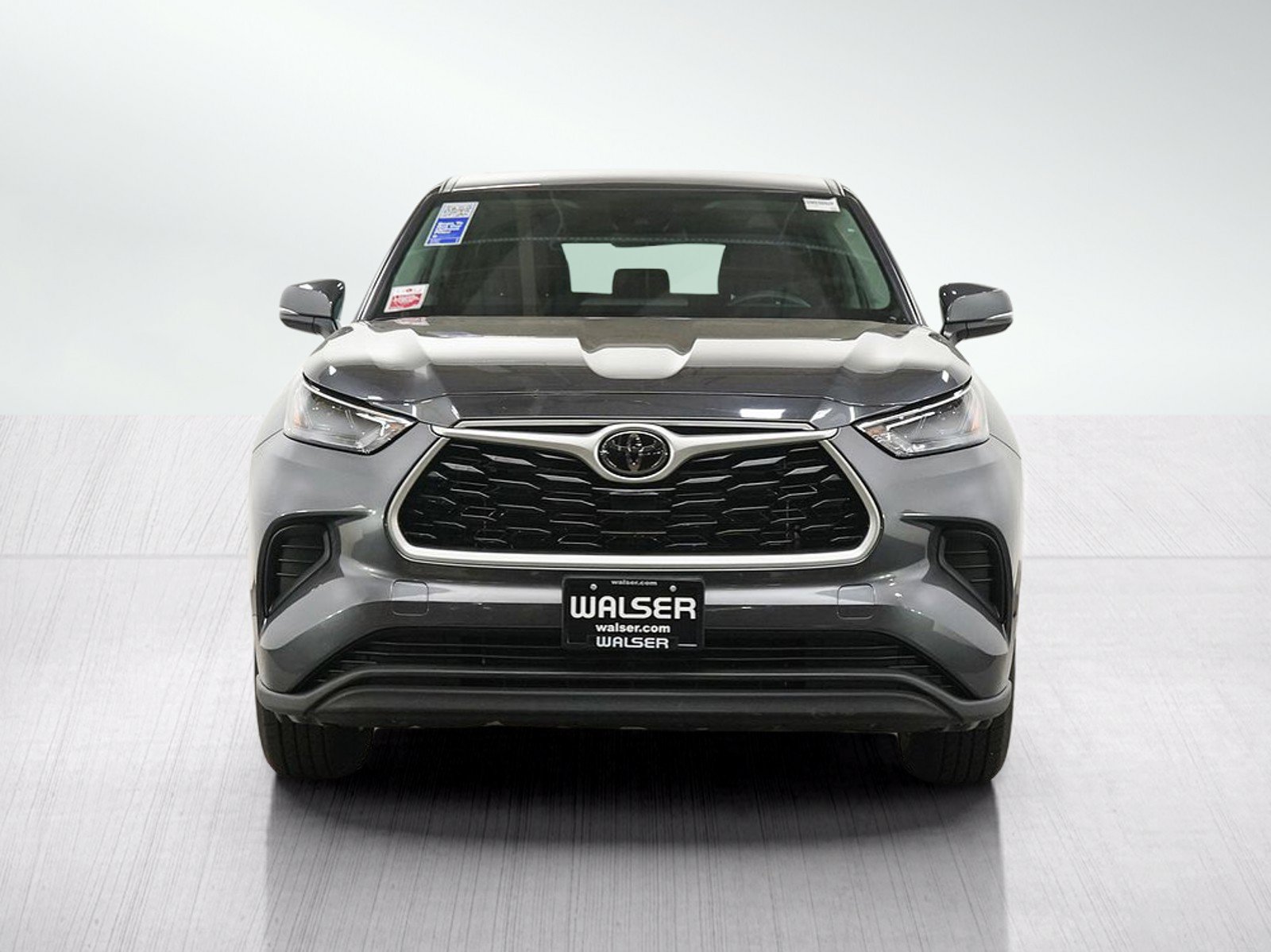 Used 2023 Toyota Highlander L AWD/4WD image 8