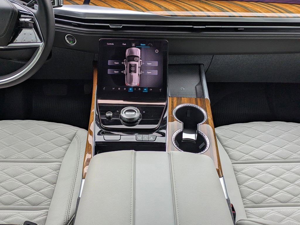 Certified 2025 Cadillac Escalade Premium Luxury Platinum w/ LPO, Radiant Package RWD image 23
