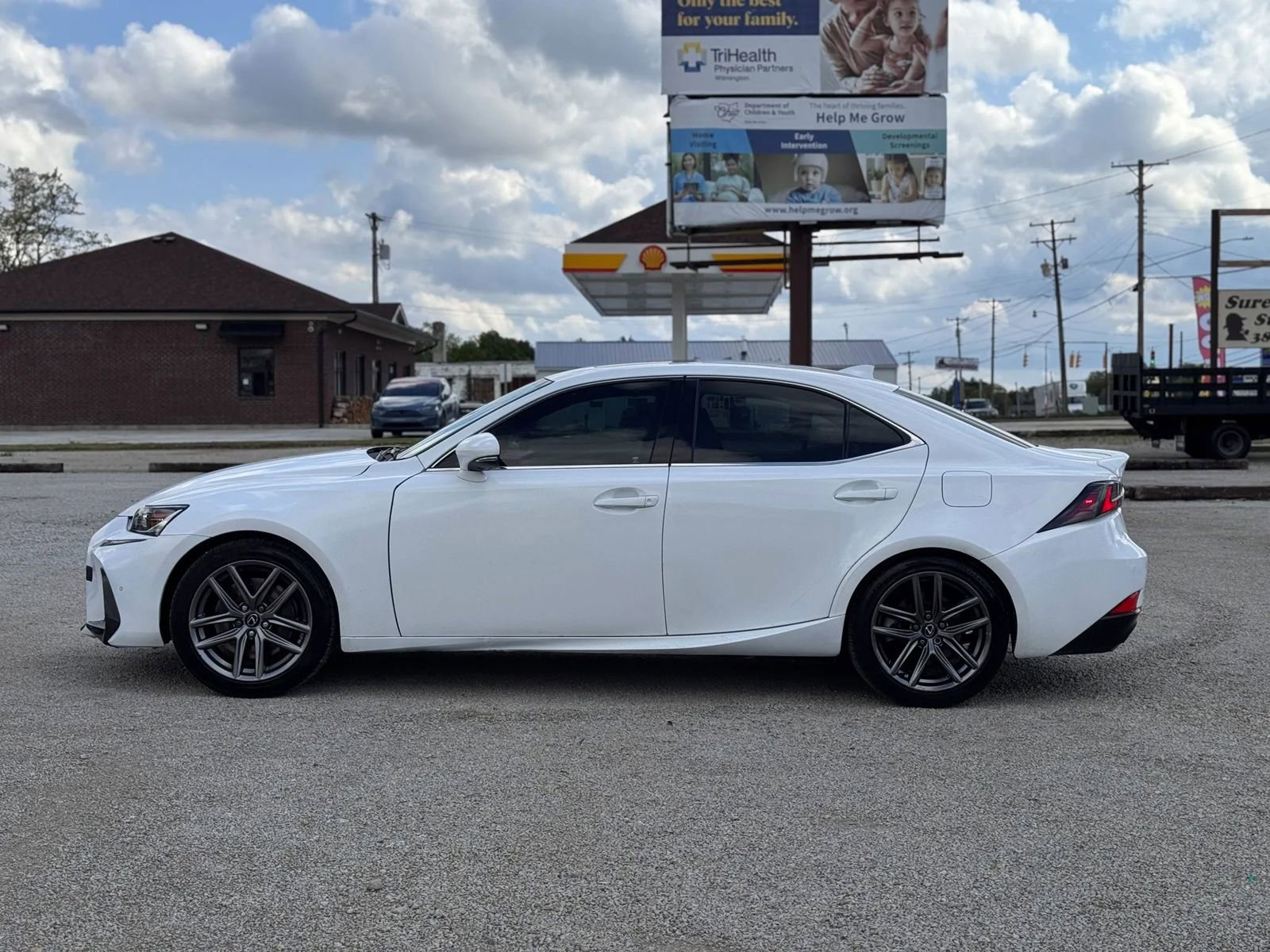 Used 2019 Lexus IS 300 F Sport w/ F Sport Package RWD image 11