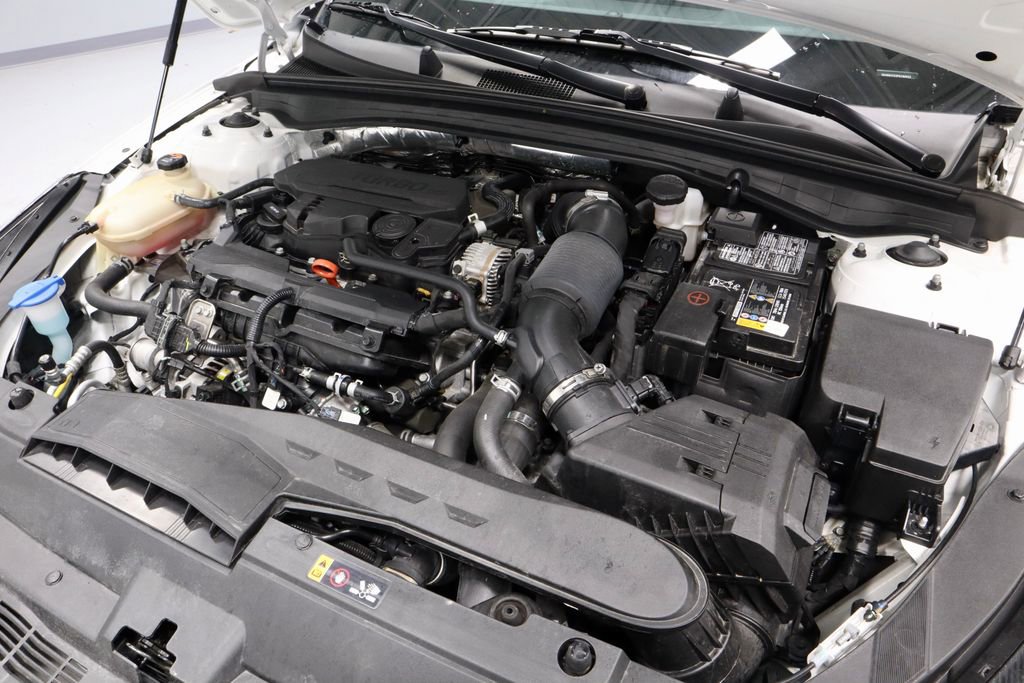 Used 2023 Kia K5 GT-Line image 16