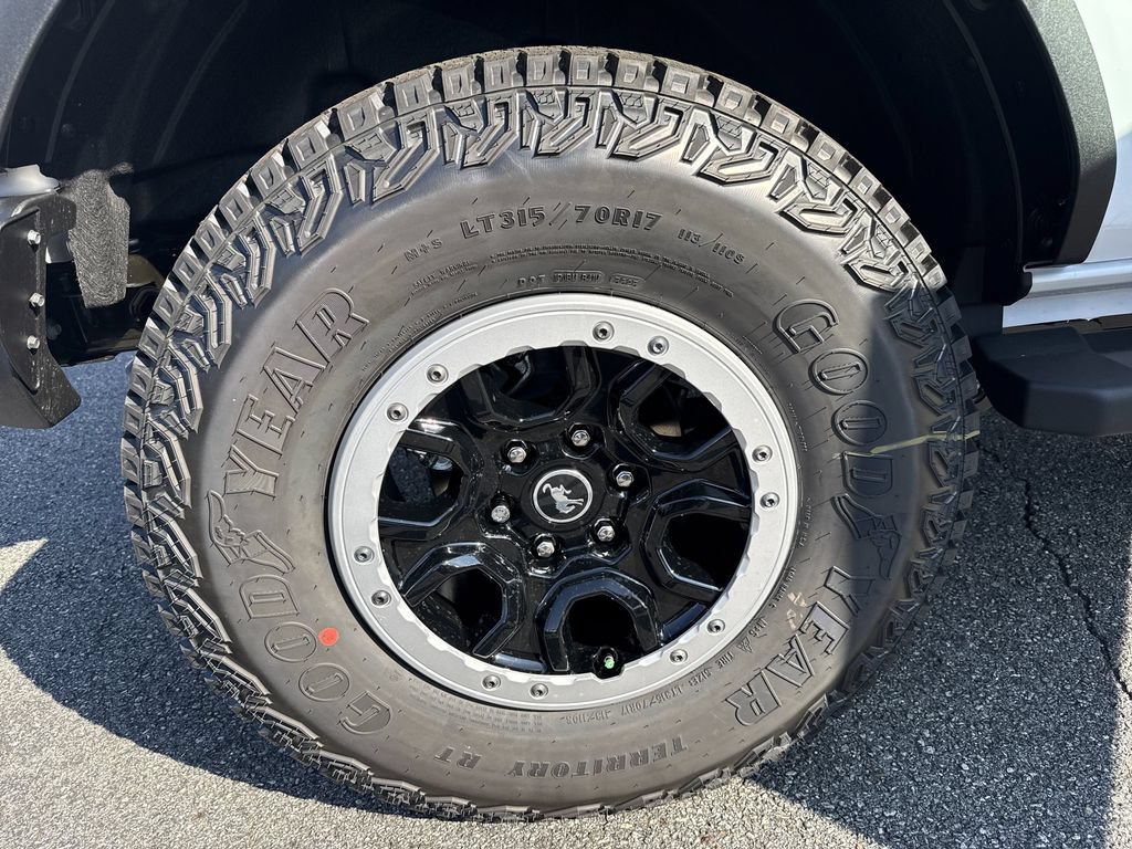 New 2025 Ford Bronco 2-Door w/ Sasquatch Package AWD/4WD image 17