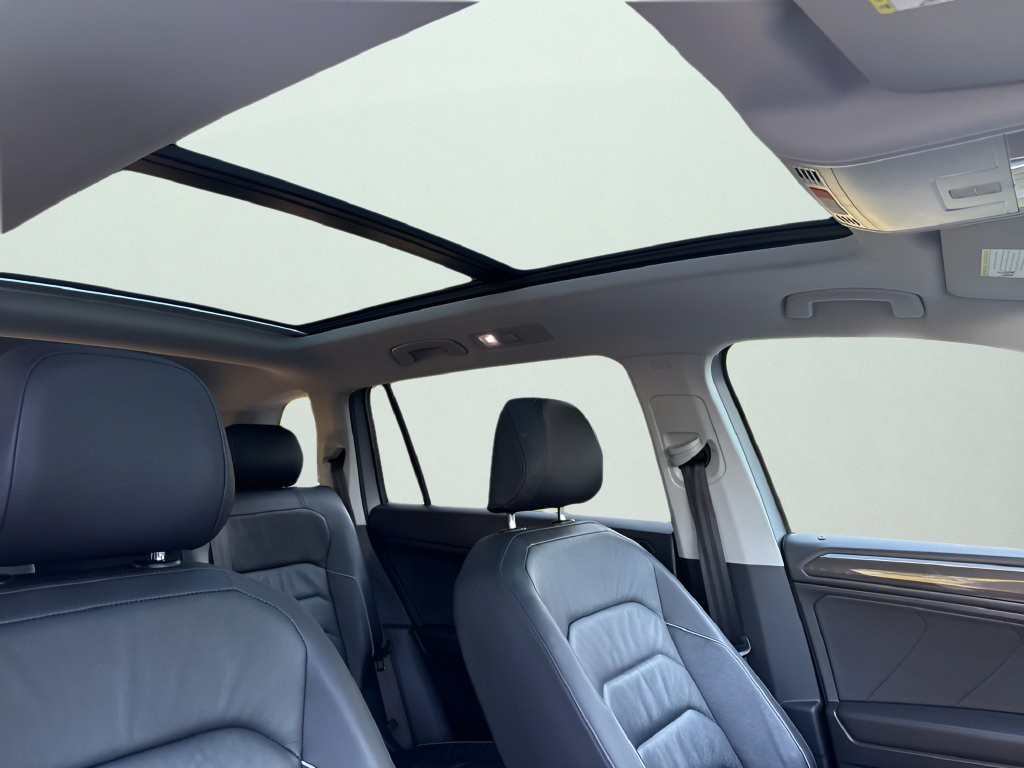 Used 2019 Volkswagen Tiguan SEL Premium AWD/4WD image 49