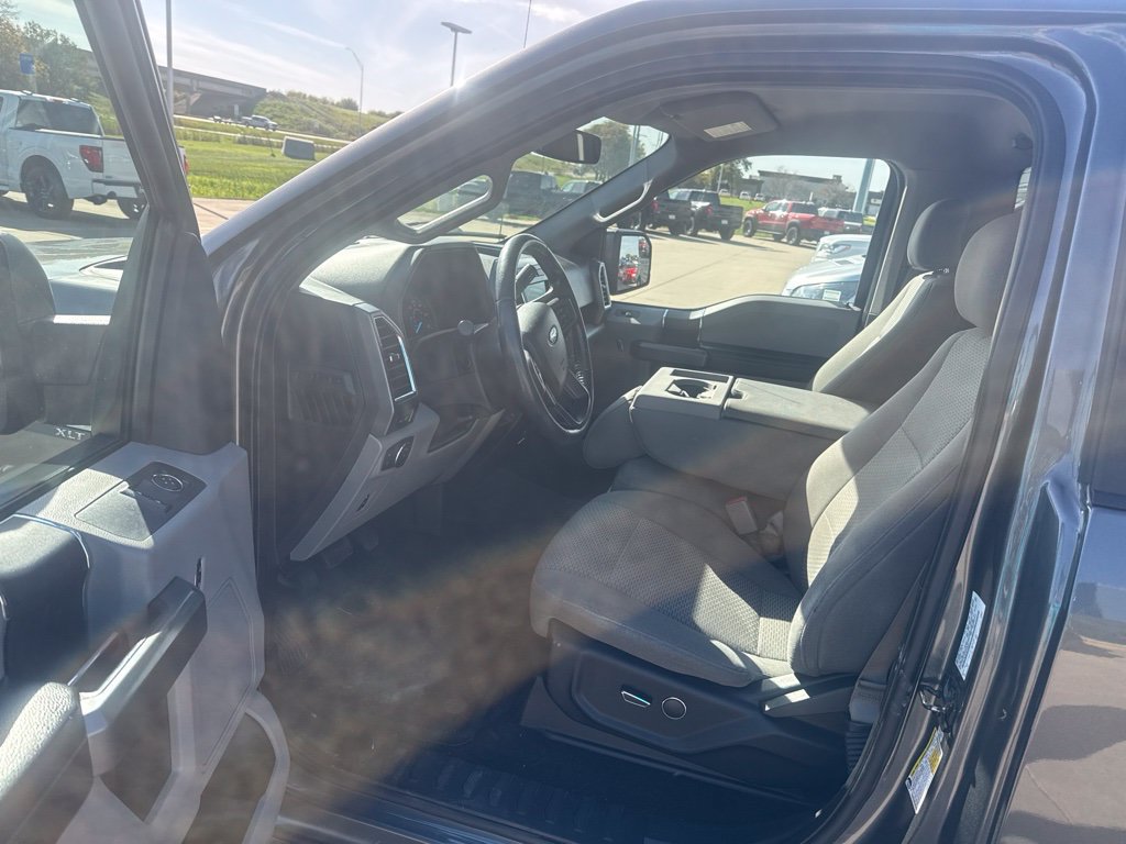 Used 2016 Ford F150 XLT w/ Equipment Group 301A Mid AWD/4WD image 10