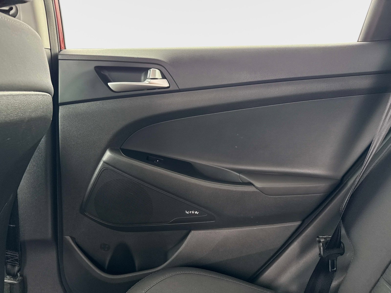 Used 2019 Hyundai Tucson Sport FWD image 17