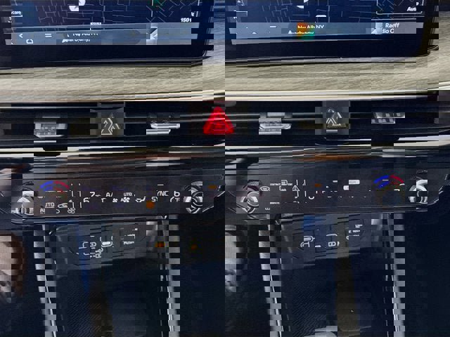 New 2026 Kia K5 EX image 19