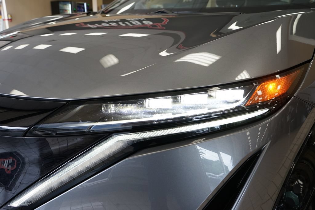 Used 2023 Nissan Ariya FWD image 24