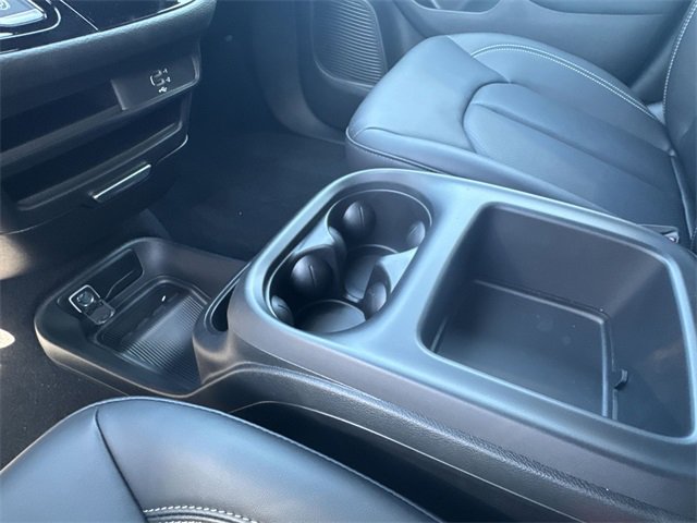 New 2026 Chrysler Pacifica Select image 27