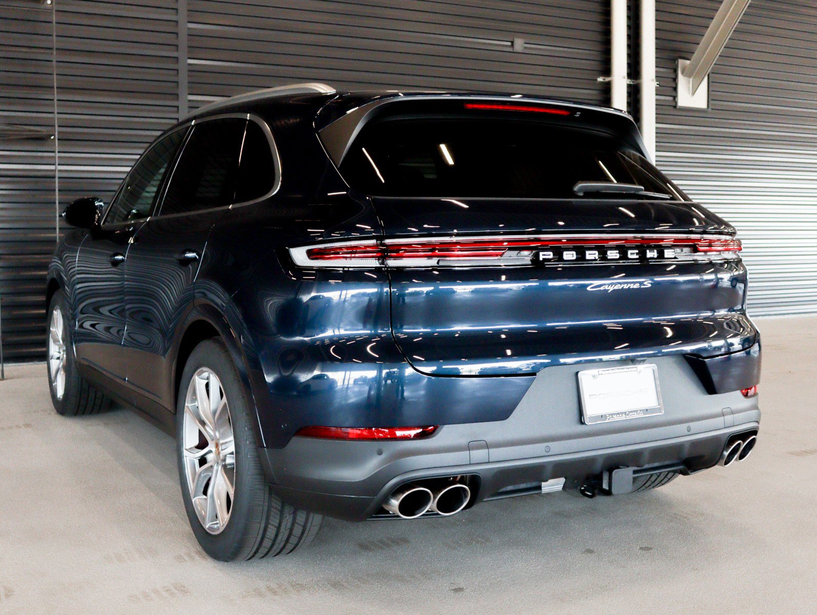 New 2025 Porsche Cayenne S image 3