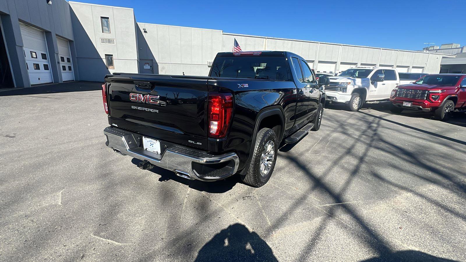 Used 2023 GMC Sierra 1500 SLE image 7