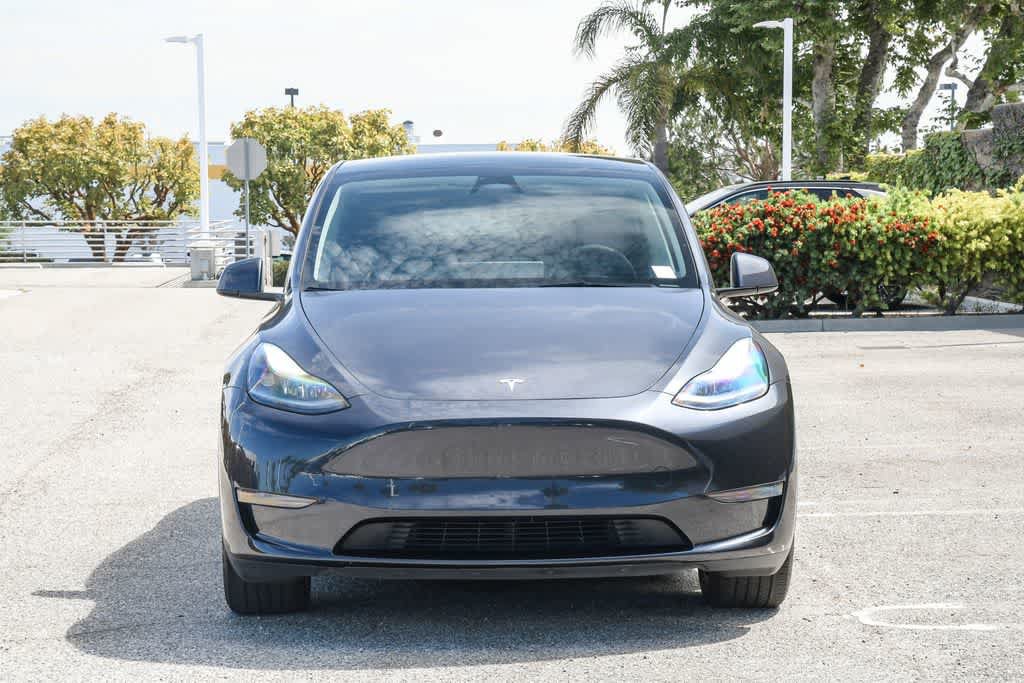 Used 2024 Tesla Model Y 2WD video 2