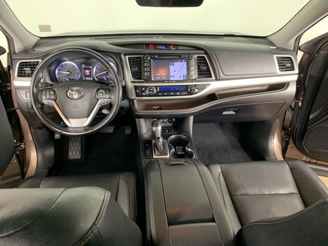 Used 2019 Toyota Highlander XLE w/ Protection Package #3 image 40