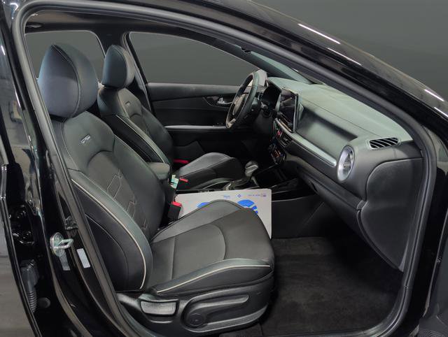 Used 2024 Kia Forte GT-Line w/ GT-Line Premium Package image 31