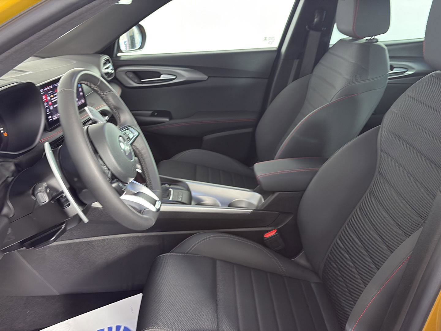 Used 2024 Dodge Hornet R/T w/ R/T Blacktop Package AWD/4WD image 23